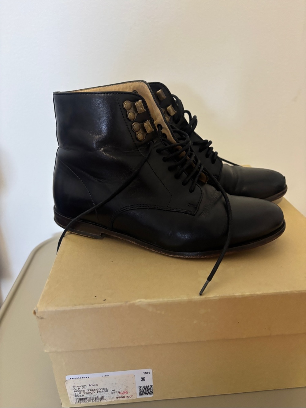 A.P.C. Boots Francoise